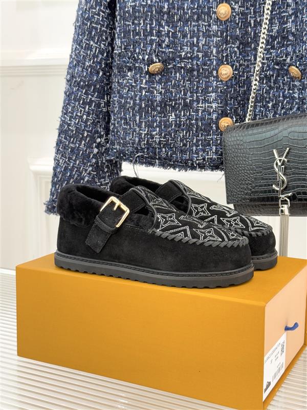 2025126113534334 310